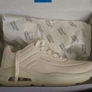 Dream Pairs Cream Athletic Shoes